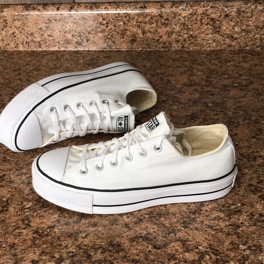 CONVERSE CTAS Women's Lift Platform Sneakers | 10